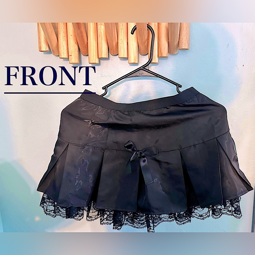 NWOT DOLLS KILL LACE TRIM MINI SKIRT